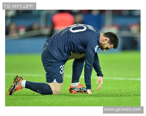 国王杯惊天冷门巴黎圣日耳曼3-0曼联引发全场狂欢