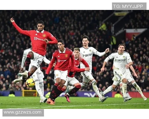 欧联杯曼联大胜巴萨引发争议判罚全场沸腾瞬间回顾